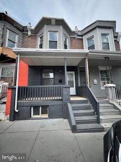 Building Photo - 653 E Thayer St