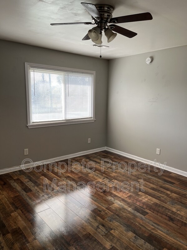 Building Photo - 1018 22nd St Ensley