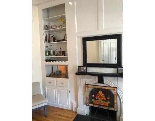 Primary Photo - 105 Warren Ave
