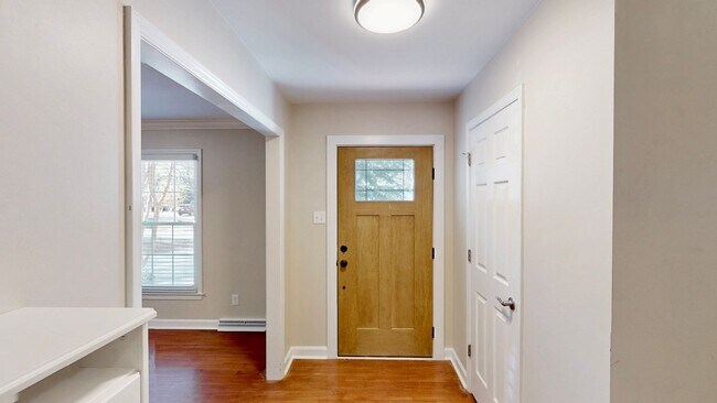 Foto del edificio - 2844 Goneaway Rd