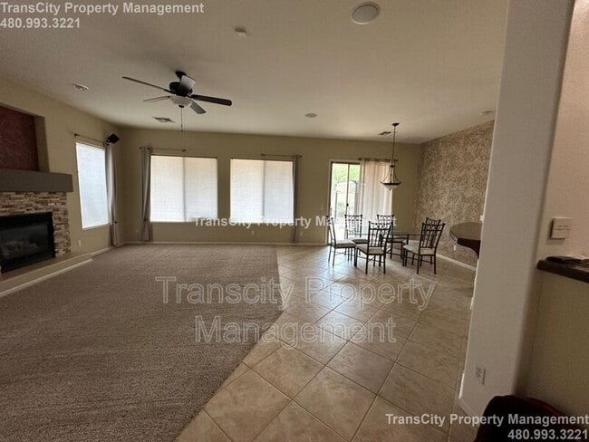 Foto del edificio - 26811 N 64th Ave