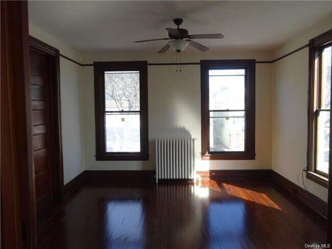 Foto del edificio - 32 Parkway