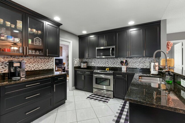 Foto del edificio - 7396 Ashley Shores Cir