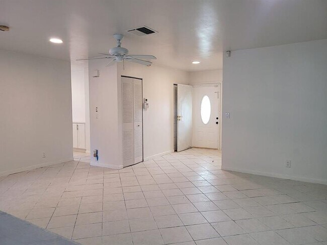 Foto del edificio - 130 SW 69th Ter