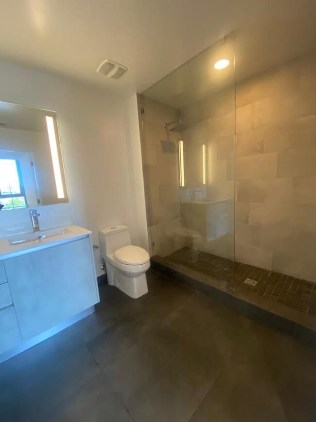 Foto del edificio - 558 NW 30th St