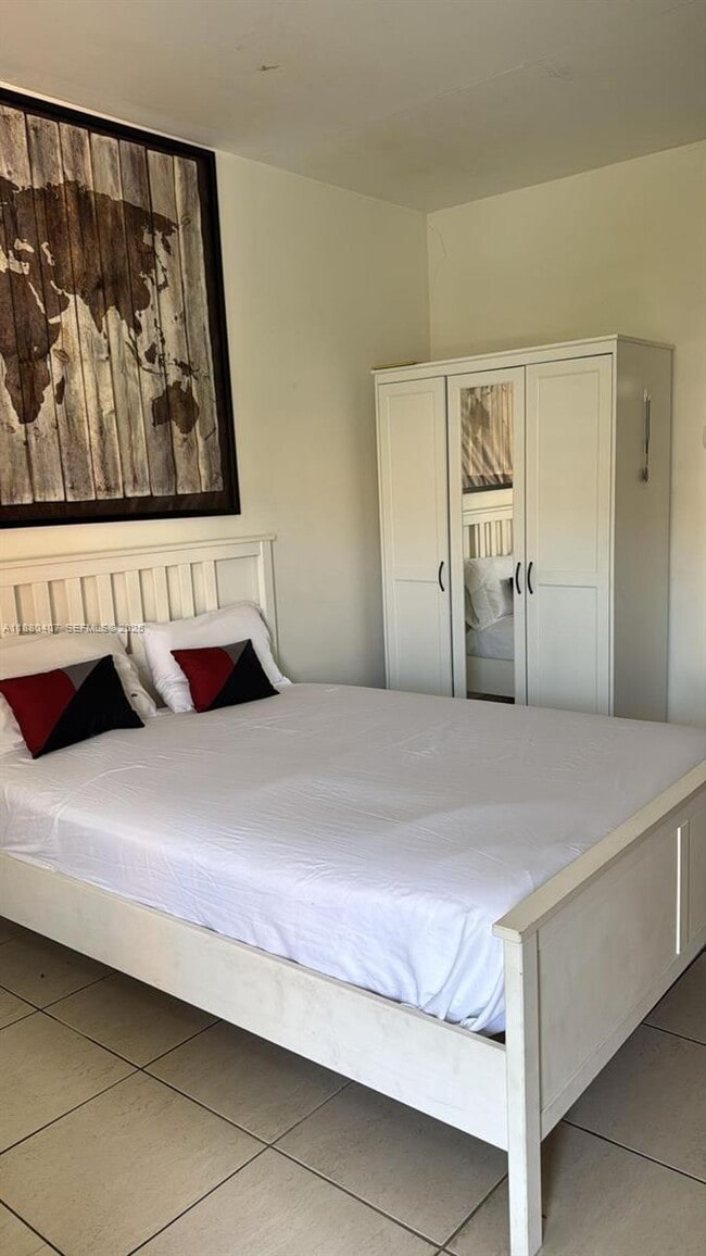 Building Photo - 26 Diplomat Pkwy