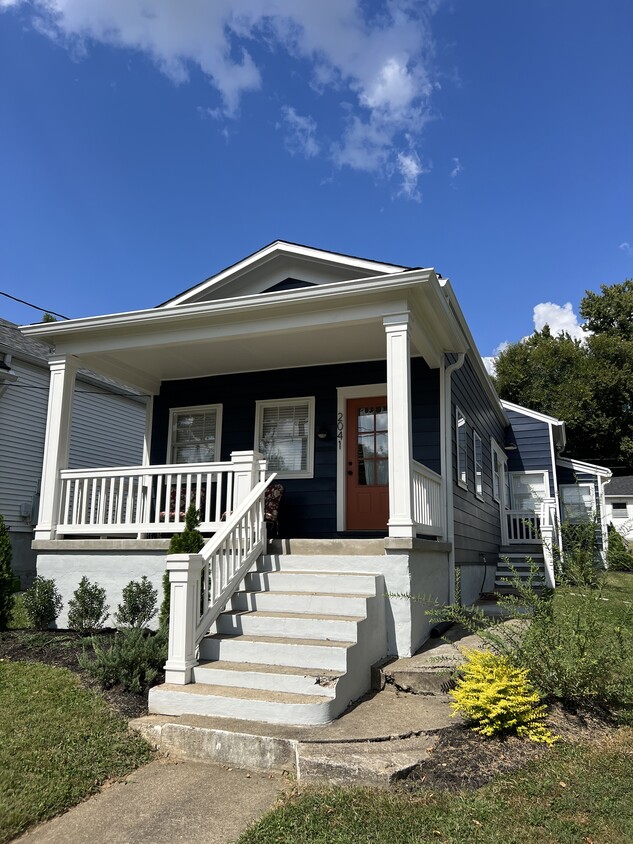 Front of the house - 2041 Payne St