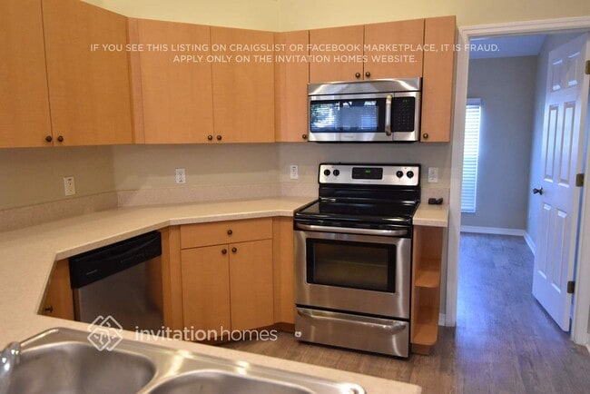 Building Photo - 70 Crystal Dr