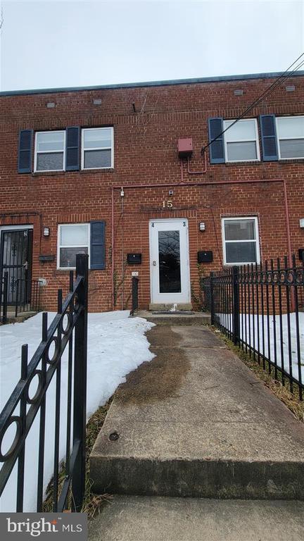 Building Photo - 15 Halley Pl SE