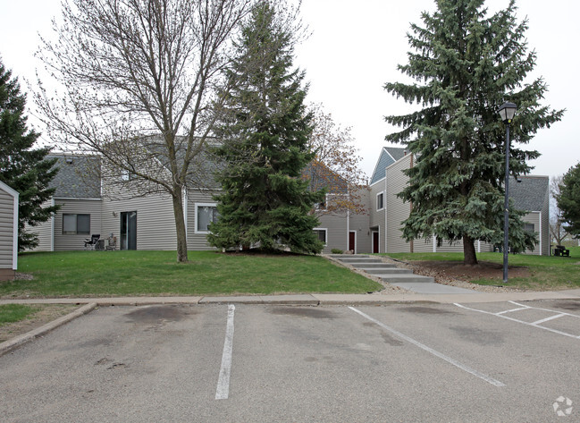 Building Photo - Southcross Village Townhomes