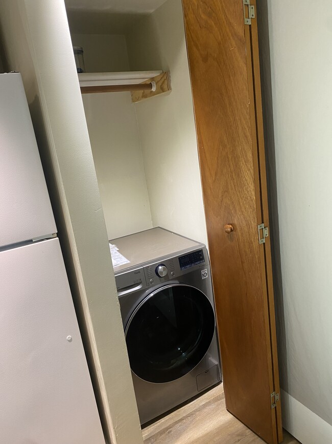 LG Washer\dryer Combo - 12 Patricia Rd