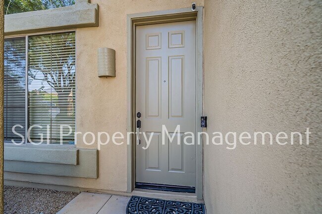 Foto del edificio - UPGRADED LUXURY SCOTTSDALE HOME!!