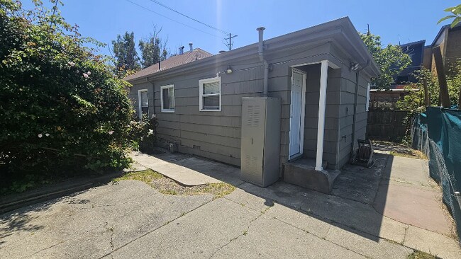 Foto del edificio - 1270 Ocean Ave