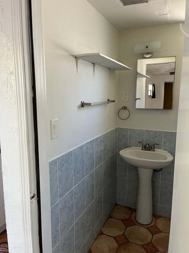 Building Photo - 9400 SW 15th St