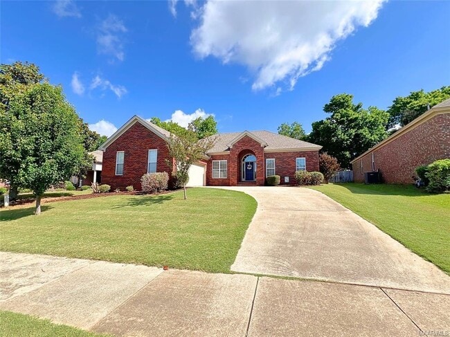 Foto del edificio - 1972 Chancellor Ridge Rd