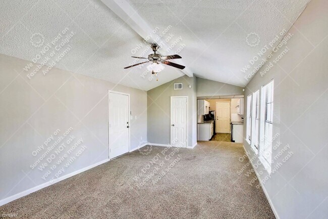 Building Photo - 3 br, 2 bath House - 2930 Ellington St
