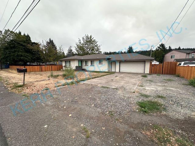 Foto principal - Charming 2-Bedroom Retreat with 2 Full Bat...