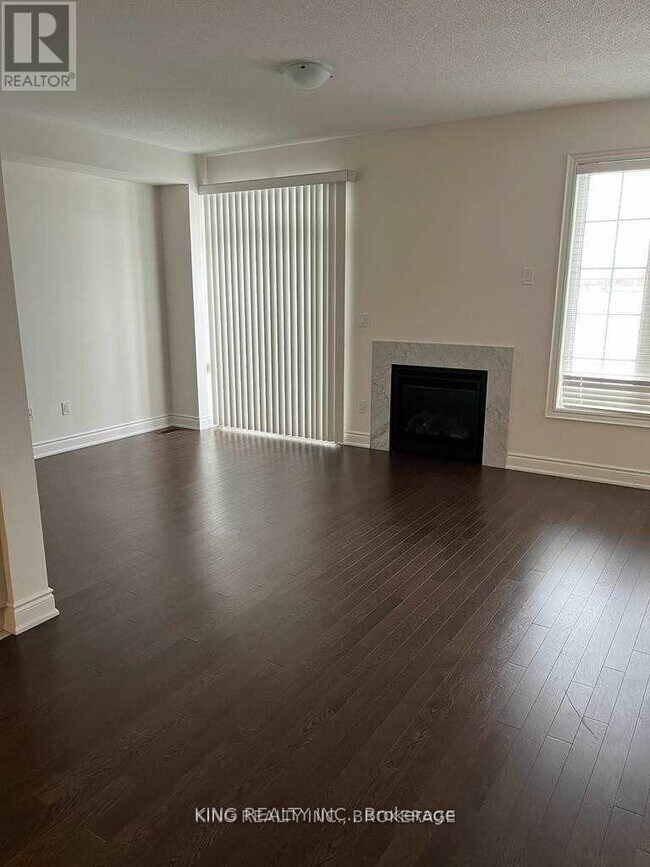 Building Photo - 6 Fordham Rd