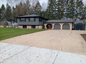 Building Photo - 4N580 Chatham Ct