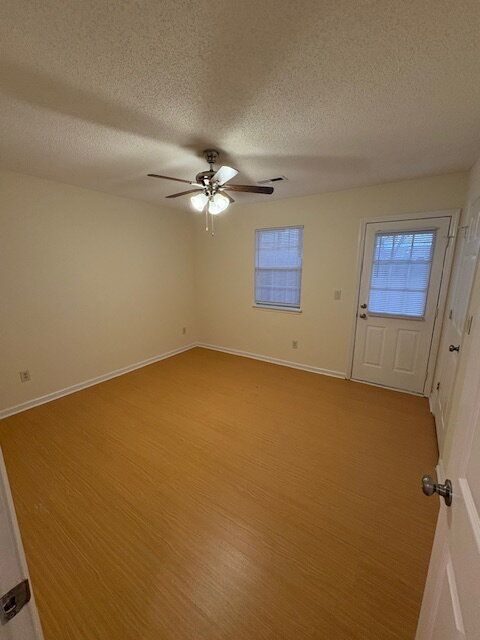 Foto del edificio - 2004 Tower Pl