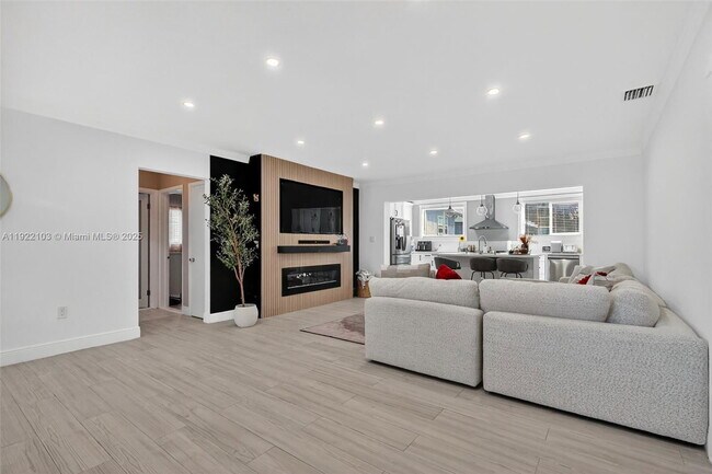 Photo - 1510 NW 176th Terrace House