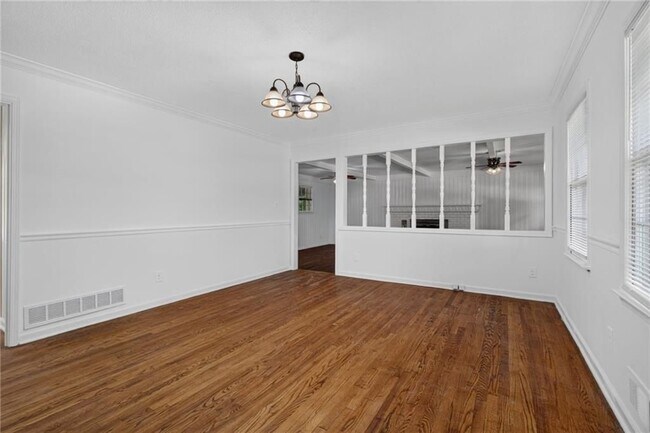 Foto del edificio - 3292 Holly Springs Rd