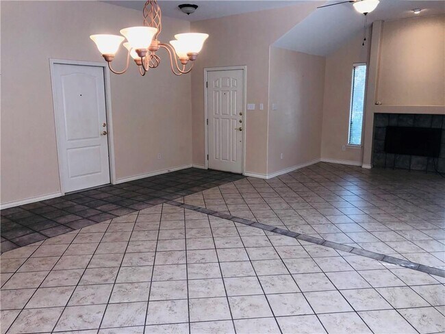 Foto del edificio - 1222 Meadowbrook Dr