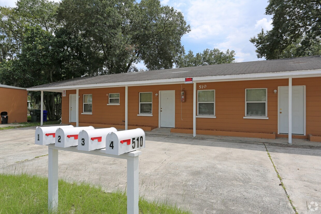 Building Photo - Building 1
