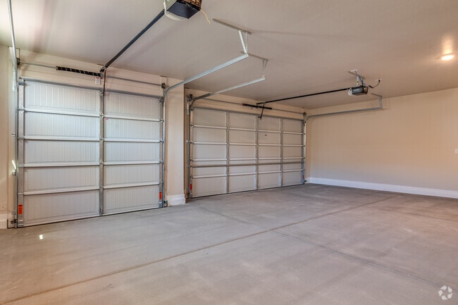 3BR, 2BA - 1,700SF - The Reserve at Westpark II