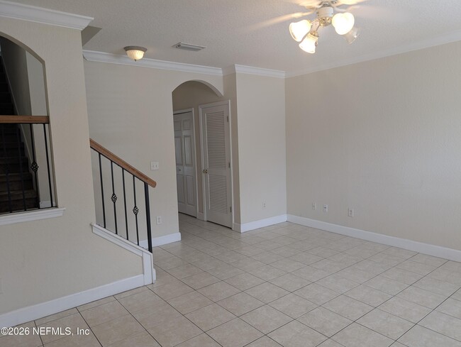 Building Photo - 1807 Lago Del Sur Drive