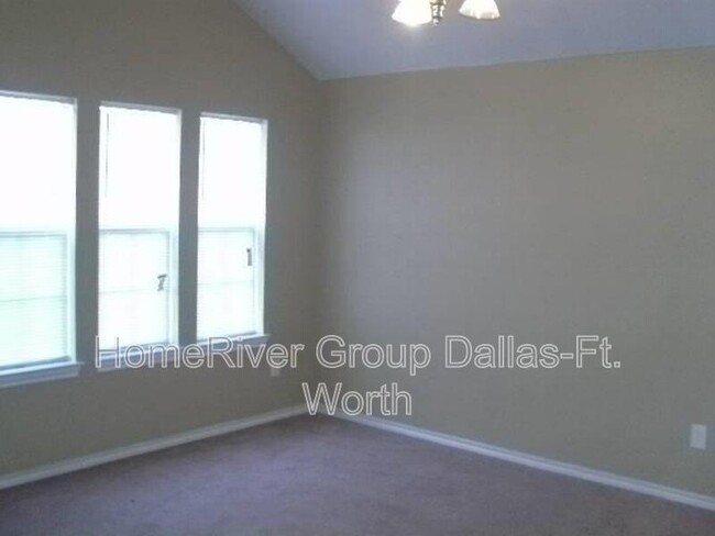 Building Photo - 9812 Michelle Dr