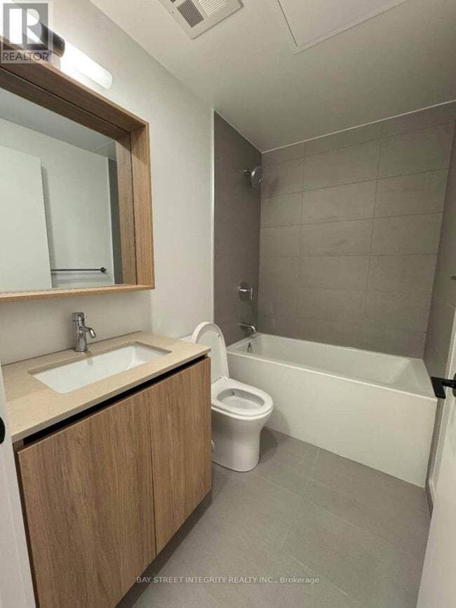 Building Photo - 35 Parliament St