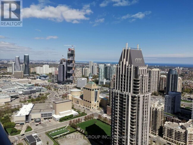Building Photo - 430-4430 Square One Dr