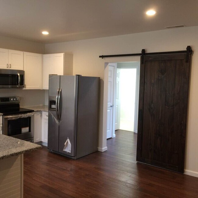 Building Photo - 3533 Dorwil Ct