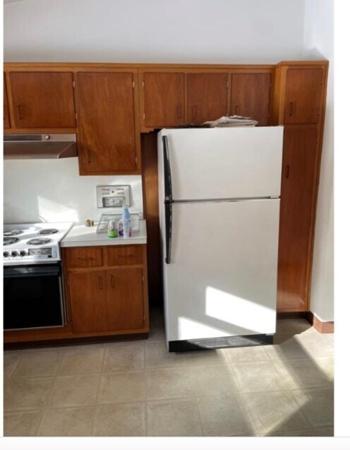 Foto del edificio - 425 E Benita Blvd