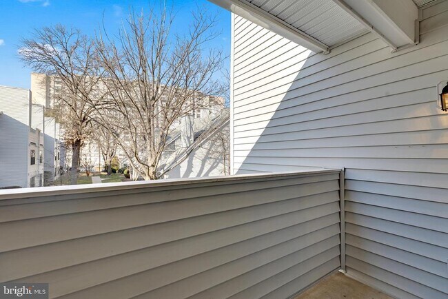 Foto del edificio - 1639 Carriage House Terrace