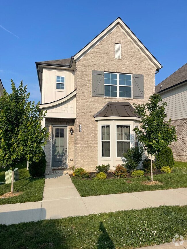 Building Photo - 131 Oasis Dr