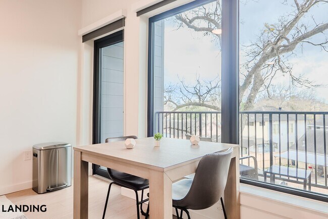 Building Photo - 2623 Keene St