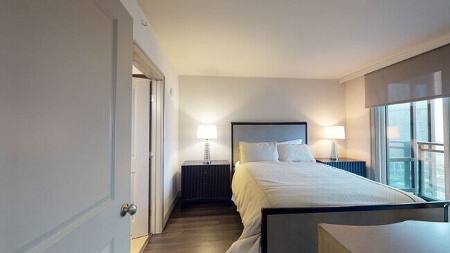 Foto del edificio - 110 Pier 4 Blvd.