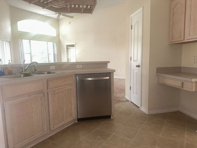 Foto del edificio - WEST BAY