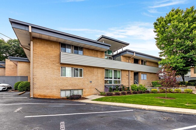 Foto del edificio - 4320 Chastain Walk NE