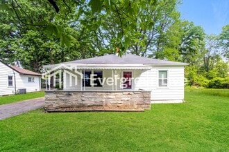 Building Photo - 3641 N Sadlier Dr