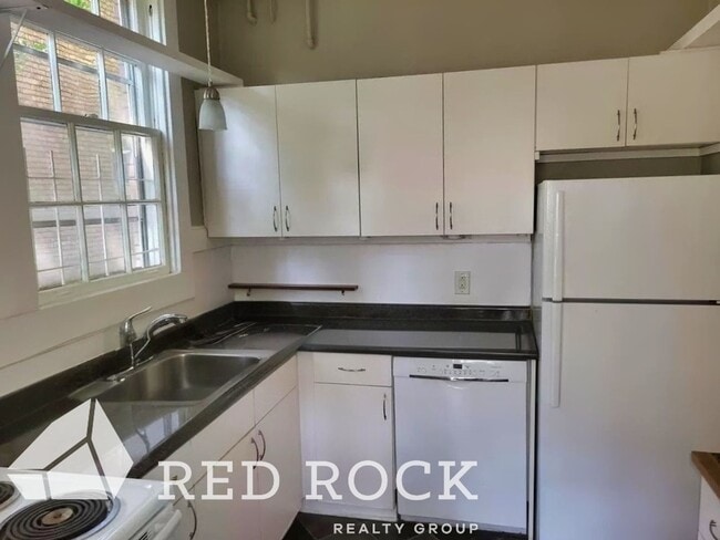 Building Photo - Charming 2 BR for Rent = Birmingham, AL