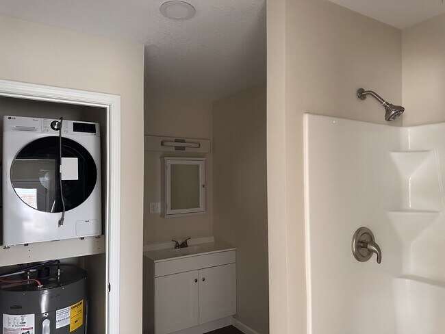 Foto del edificio - 304 Gleason Ave