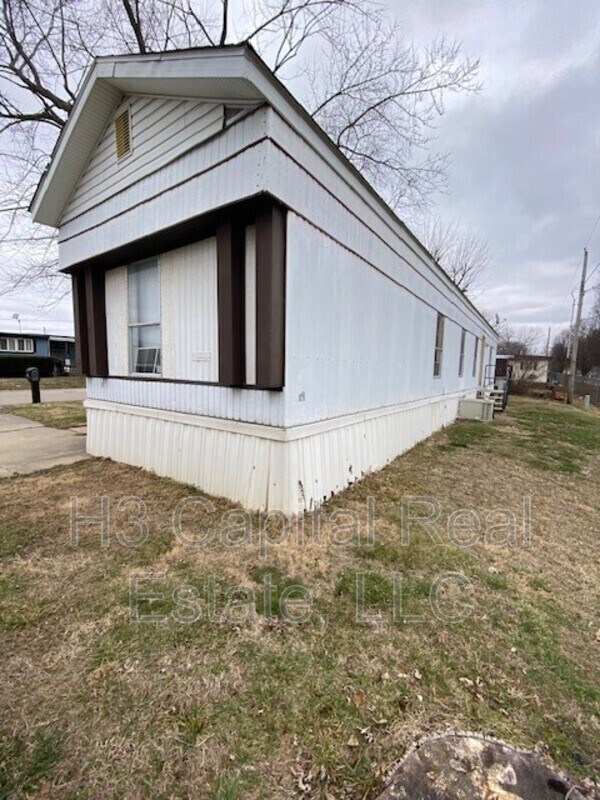 435 Parkside Dr, Troy, IL 62294 House Rental in Troy, IL