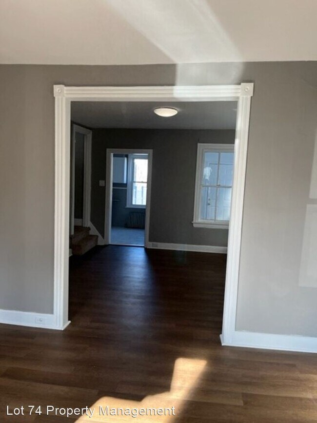 Foto del edificio - 3 br, 1 bath House - 539 4th Ave