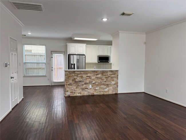 Building Photo - 1908 Bailey St