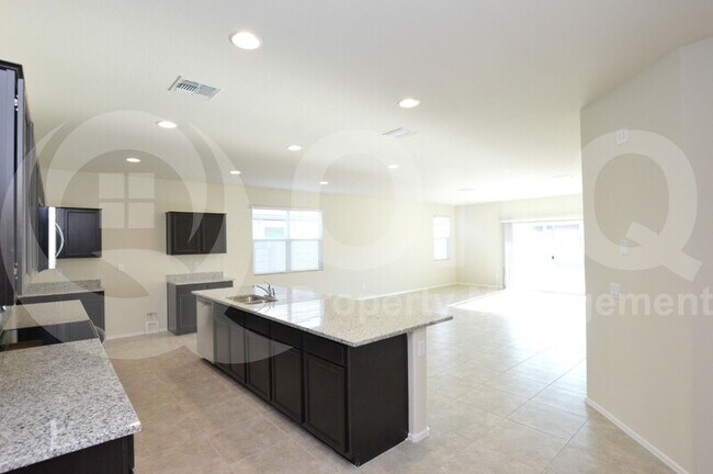 Building Photo - 3557 N Cinnabar Ln