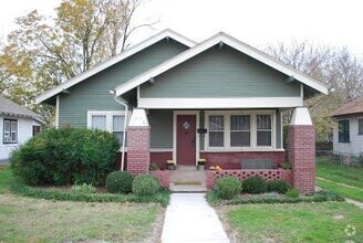 Building Photo - 614 N Crawford Ave