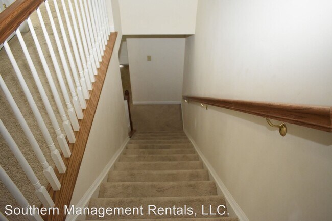Building Photo - 2 br, 1.5 bath House - 3 B Berlin St